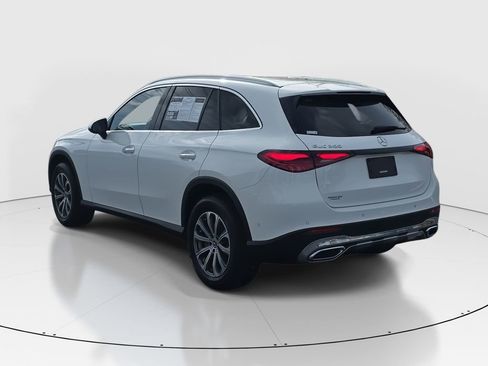 Certified 2023 Mercedes-Benz GLC 300 image 8
