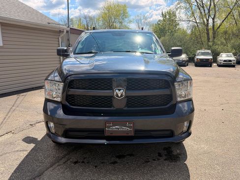 Used 2018 RAM 1500 Express w/ Express Value Package image 12