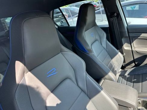 Used 2023 Volkswagen Golf R AWD/4WD image 18