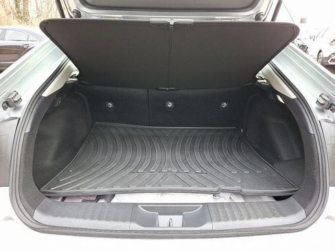 Used 2024 Toyota Prius Prime SE image 30