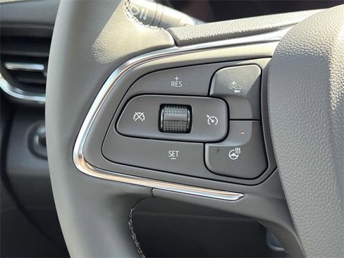 Used 2025 Buick Envista Preferred w/ Convenience I Package image 26