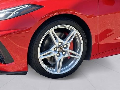 Used 2024 Chevrolet Corvette Stingray Premium Conv w/ 3LT image 7