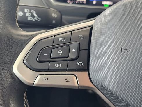 Used 2022 Volkswagen Tiguan SE FWD image 28