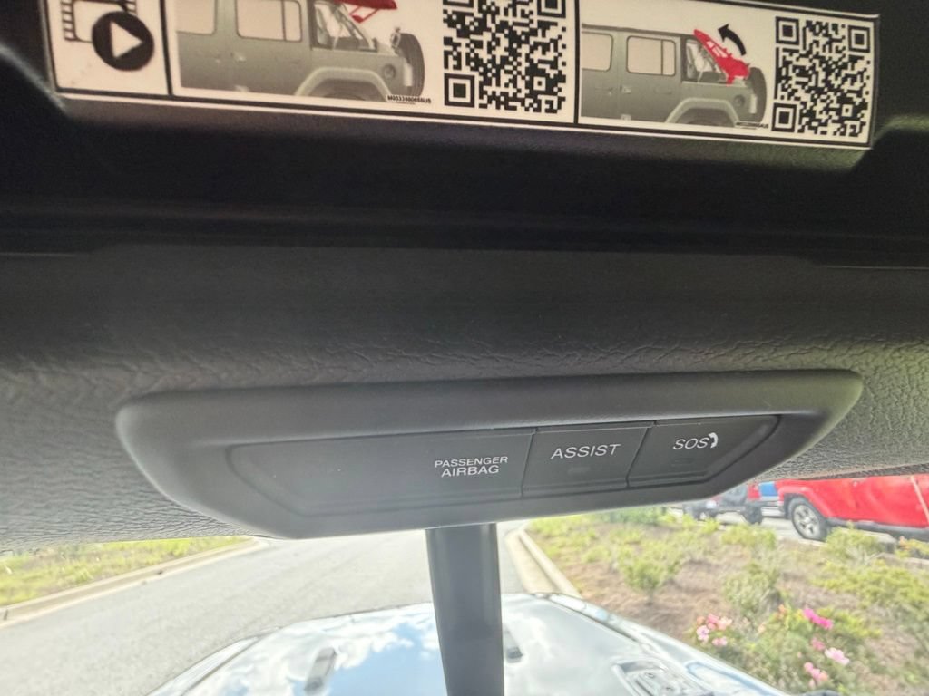 Used 2022 Jeep Wrangler Sport AWD/4WD image 46