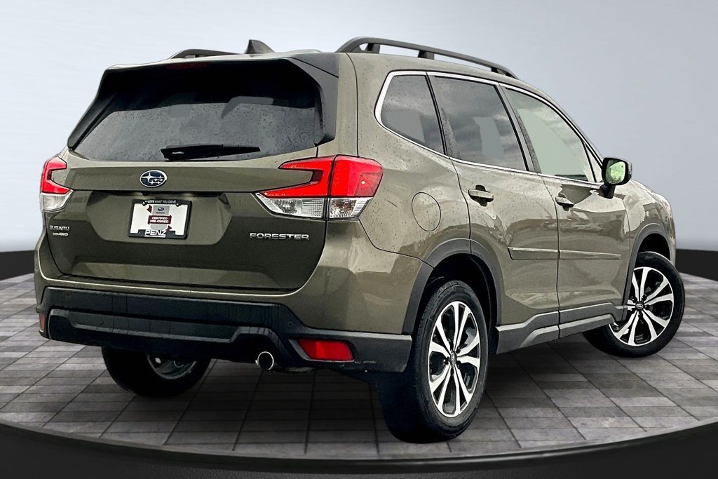 Used 2024 Subaru Forester Limited AWD/4WD image 6