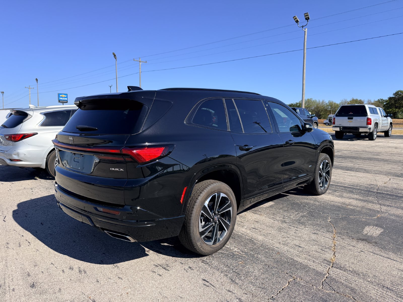 Used 2026 Buick Enclave Sport Touring FWD image 8