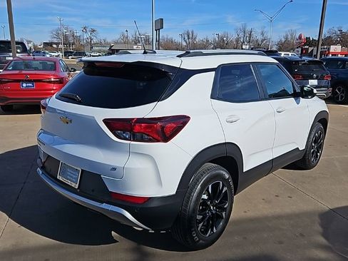 Used 2022 Chevrolet TrailBlazer LT w/ Convenience Package image 5