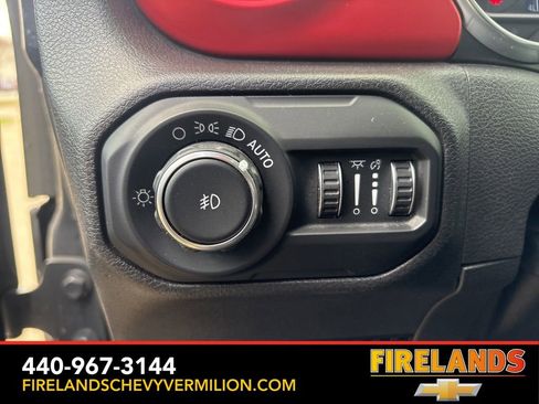 Used 2021 Jeep Wrangler Unlimited Rubicon w/ LED Lighting Group AWD/4WD image 17