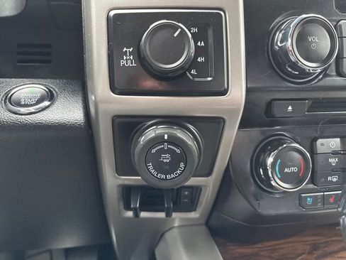 Certified 2018 Ford F150 Lariat image 22