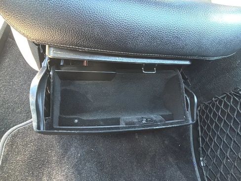 Used 2014 Mercedes-Benz E 350 Sedan image 42