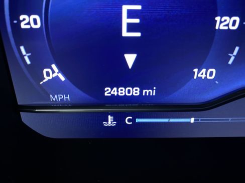 Used 2023 Chevrolet Silverado 1500 RST w/ Z71 Off-Road Package image 7