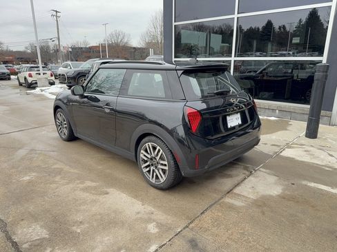 Certified 2025 MINI Cooper S image 3