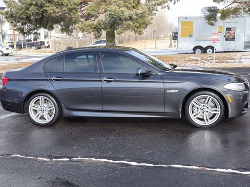 Used 2013 BMW 550i xDrive Sedan image 3