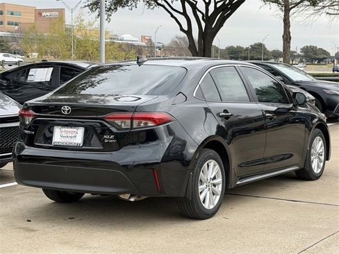 New 2026 Toyota Corolla XLE image 4