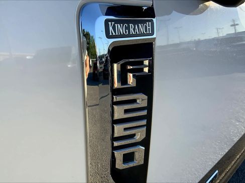 Used 2022 Ford F250 King Ranch w/ King Ranch Ultimate Package AWD/4WD image 30