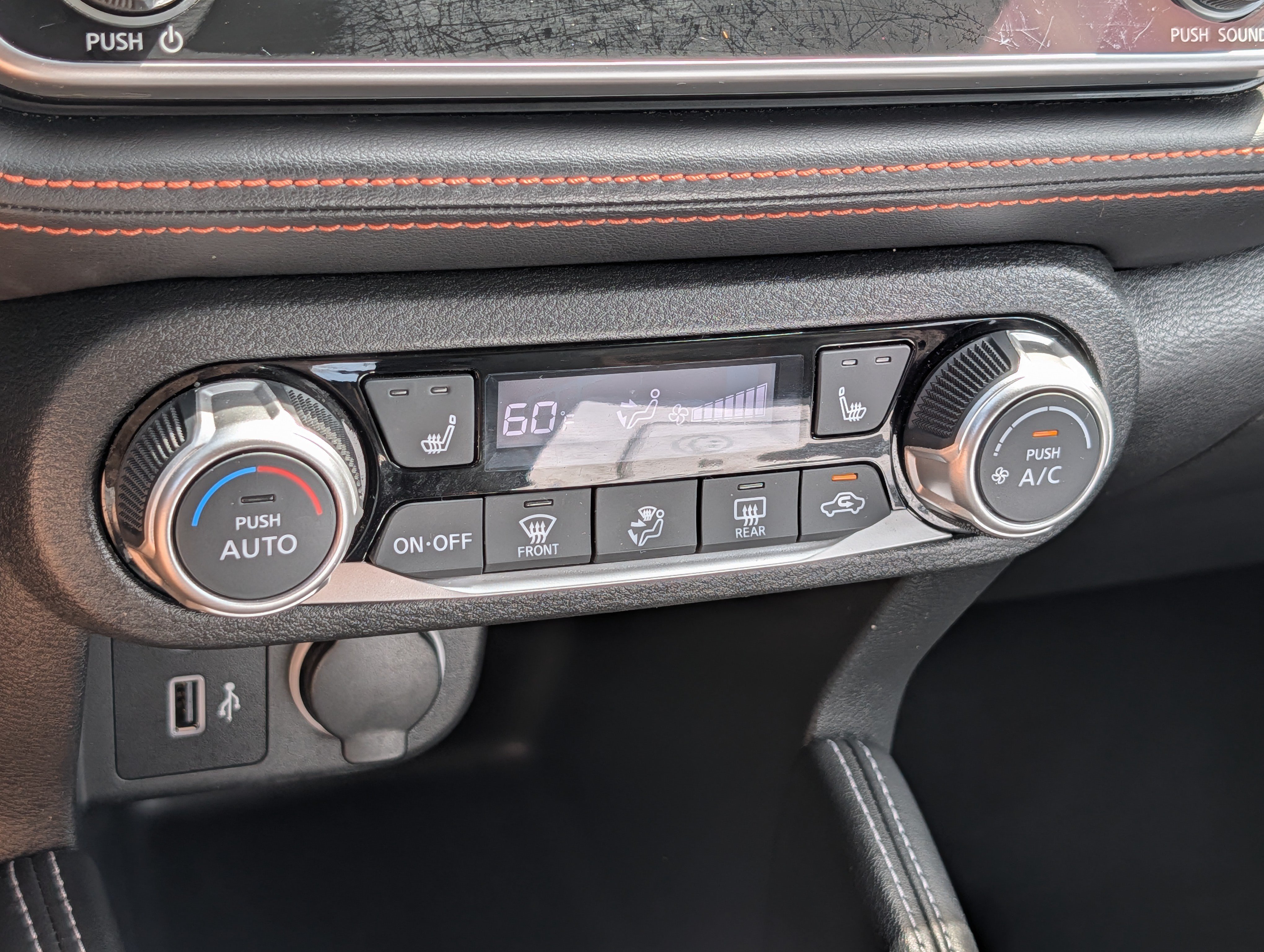 Used 2020 Nissan Kicks SR w/ SR Premium Package FWD image 23