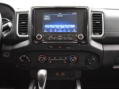 Used 2023 Nissan Frontier SV image 16