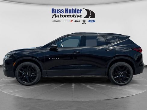 Used 2022 Chevrolet Blazer LT FWD image 2