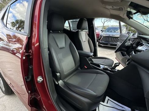 Used 2023 Buick Encore GX Select w/ Sport Touring Package image 32