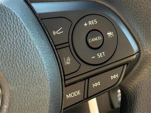 Used 2021 Toyota RAV4 XLE image 13