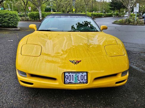 Used 2001 Chevrolet Corvette Convertible w/ Preferred Equipment Group2 RWD image 8