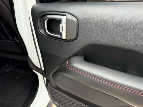 Used 2019 Jeep Wrangler Unlimited Rubicon image 41