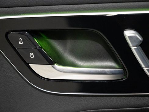 Certified 2026 Mercedes-Benz GLC 300 4MATIC image 21
