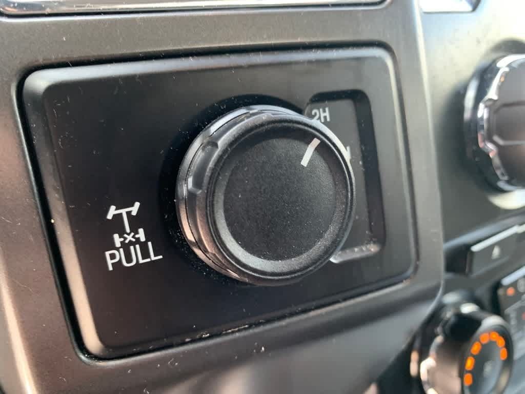 Used 2018 Ford F150 XLT w/ Equipment Group 302A Luxury AWD/4WD image 25