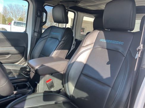 Used 2023 Jeep Wrangler Unlimited Rubicon 4xe image 10
