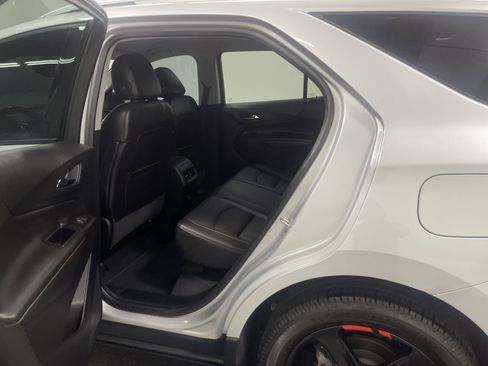 Used 2020 Chevrolet Equinox Premier w/ Premier Redline Edition image 13