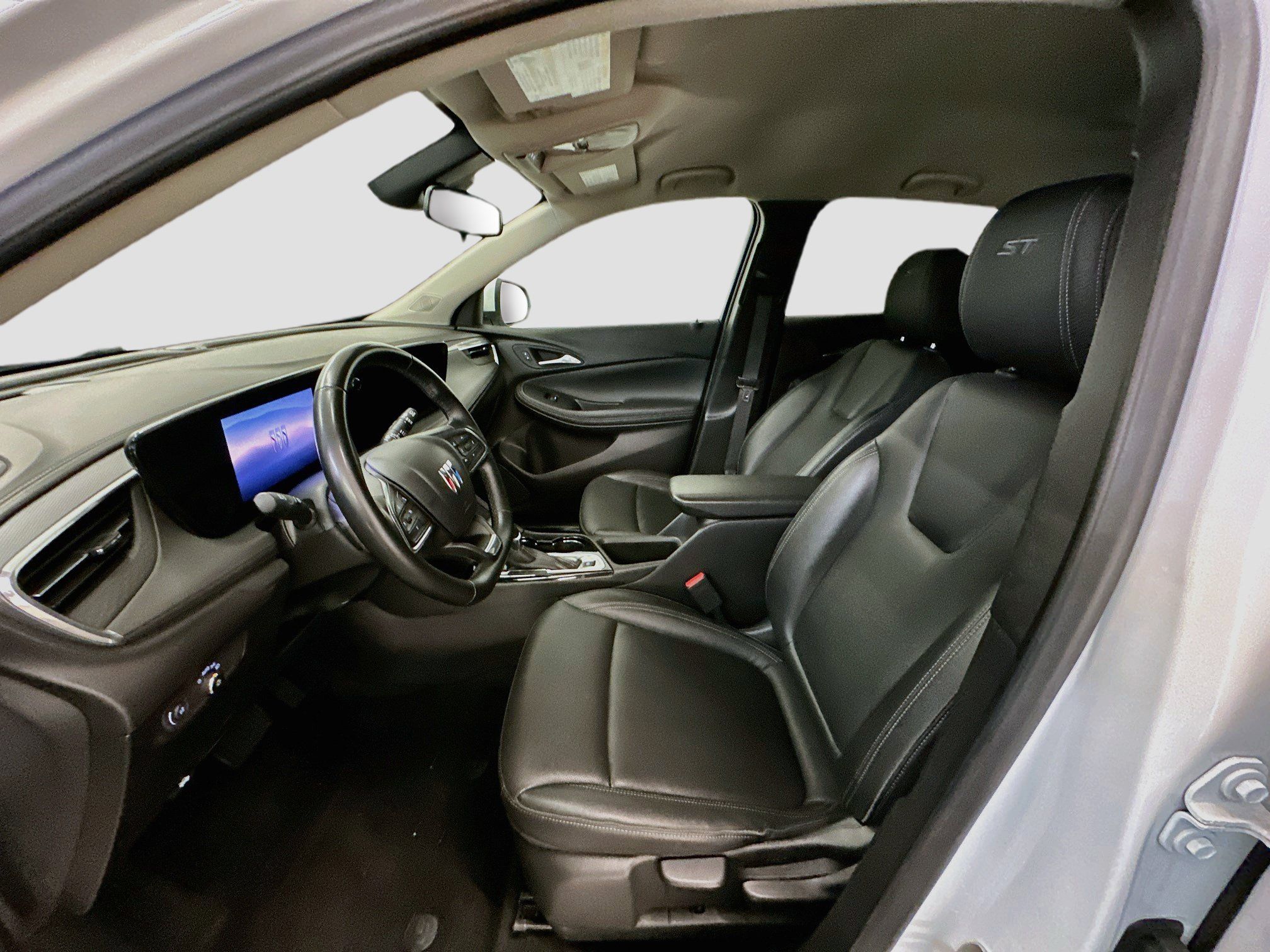 Used 2024 Buick Encore GX Sport Touring AWD/4WD image 13