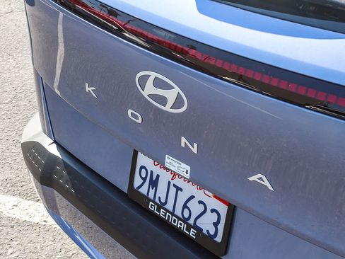 Certified 2024 Hyundai Kona SE FWD image 9