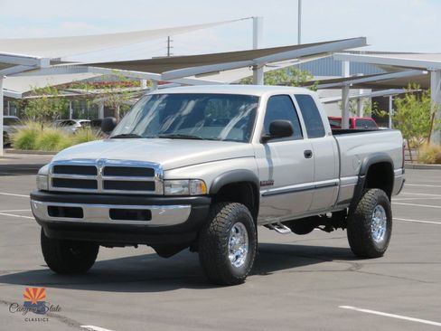 Used 2000 Dodge Ram 2500 Truck 4x4 Quad Cab image 7