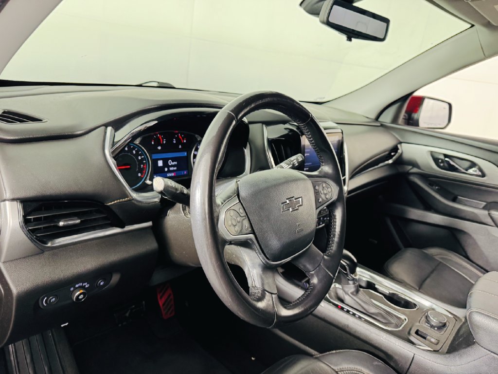 Used 2021 Chevrolet Traverse RS FWD image 10