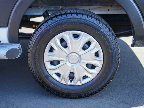Used 2024 Ford Transit 250 Low Roof w/ Exterior Upgrade Package image 10