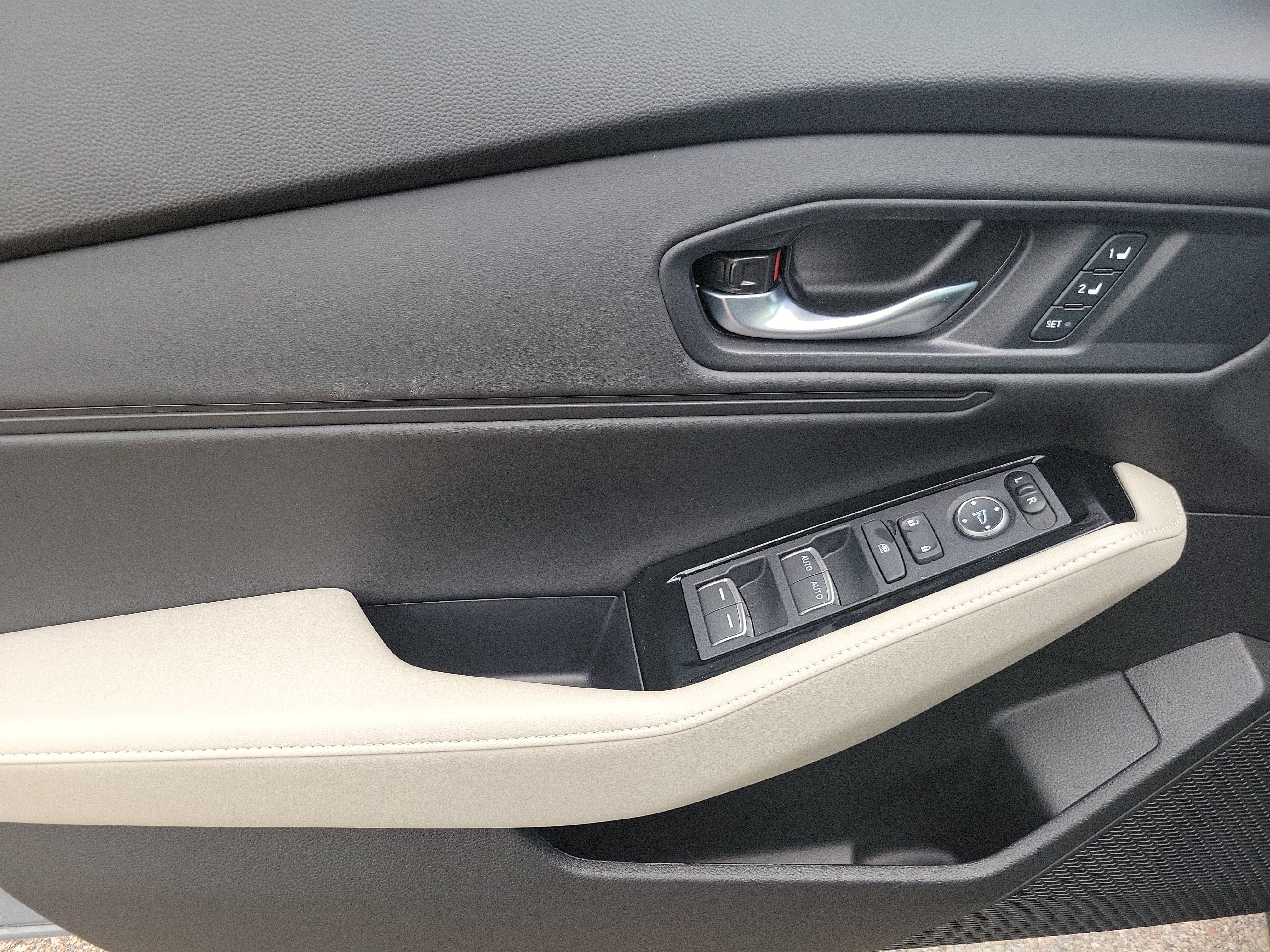Certified 2025 Honda Accord Touring image 31