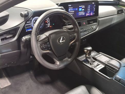 Used 2022 Lexus ES 300h w/ Premium Package image 10