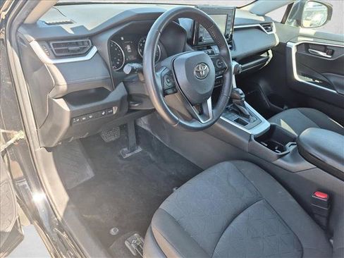 Used 2022 Toyota RAV4 XLE w/ Convenience Package AWD/4WD image 10
