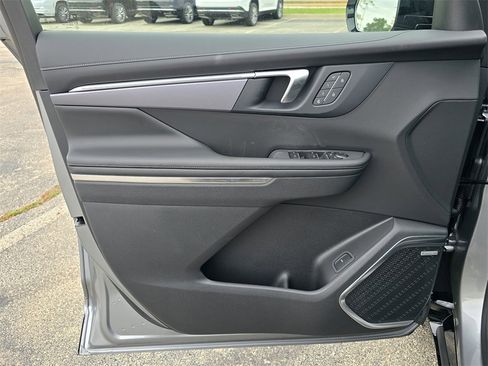 New 2026 Buick Enclave Sport Touring w/ Power Package image 11