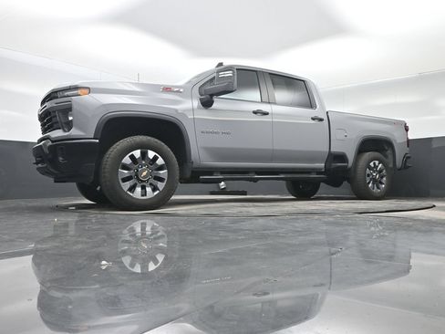 Used 2024 Chevrolet Silverado 2500 Custom w/ Custom Convenience Package AWD/4WD image 26