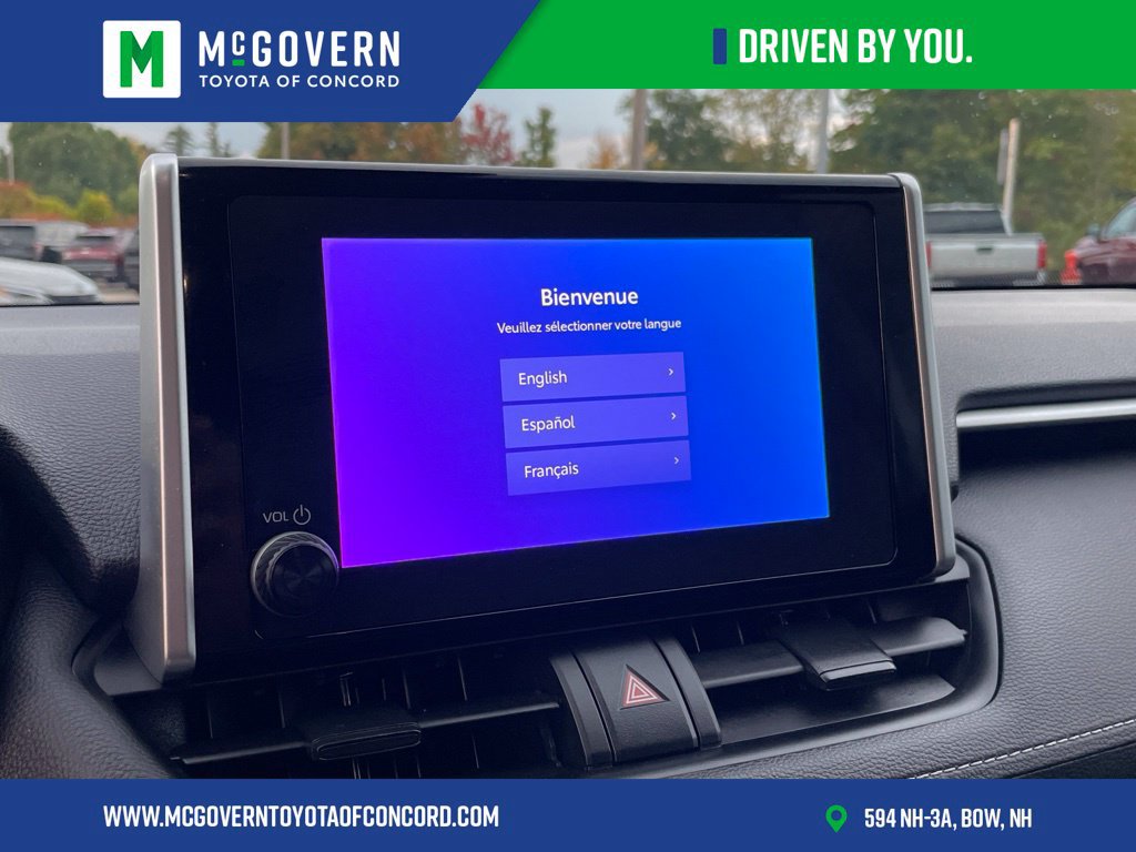 Used 2023 Toyota RAV4 LE AWD/4WD image 31