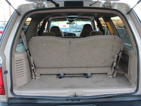 Used 1998 Ford Expedition XLT image 27