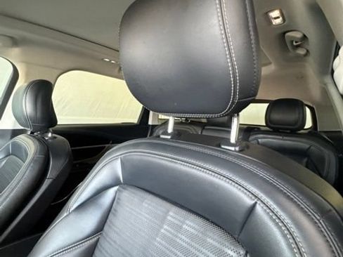 Used 2024 Lincoln Nautilus Reserve w/ Equipment Group 202A AWD/4WD image 5