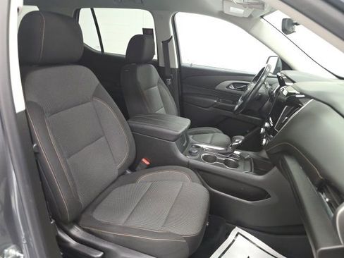 Certified 2021 Chevrolet Traverse LT image 28