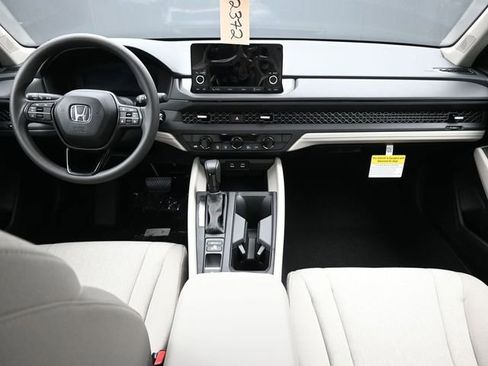 New 2025 Honda Accord SE image 9