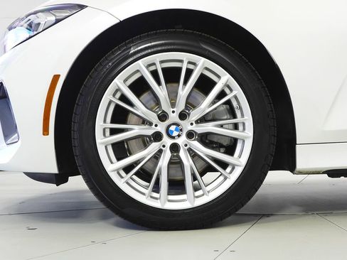 Used 2023 BMW 330i Sedan w/ Premium Package RWD image 5