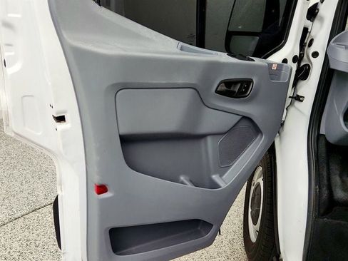 Used 2019 Ford Transit 150 130 Low Roof RWD image 10