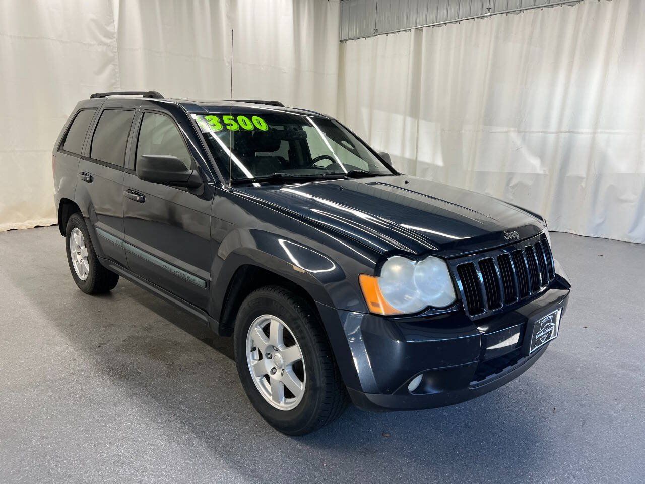 Used 2009 Jeep Grand Cherokee Laredo AWD/4WD image 3