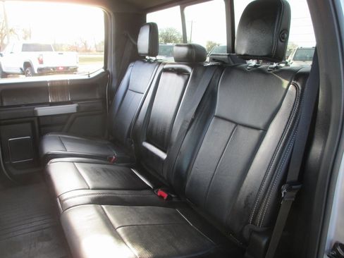 Used 2018 Ford F150 Lariat image 19