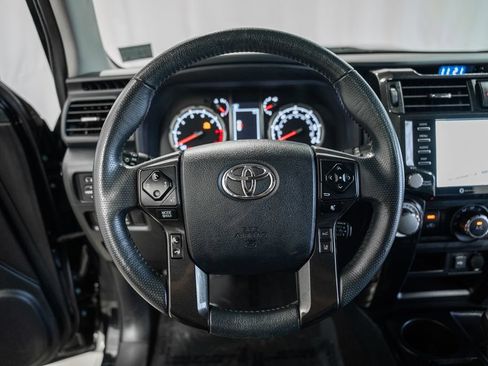 Used 2020 Toyota 4Runner TRD Off-Road Premium w/ Moonroof Package AWD/4WD image 27